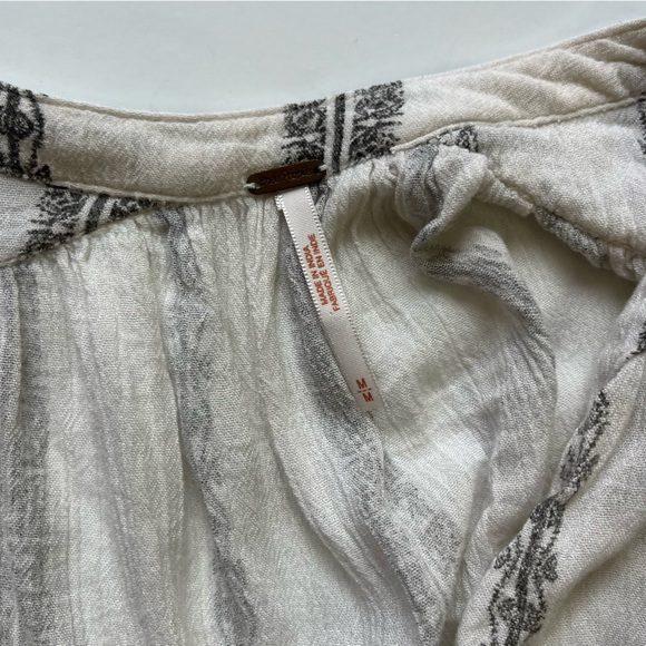 Free People Magic Pullover Top in Vanilla Combo - Picture 6 of 13